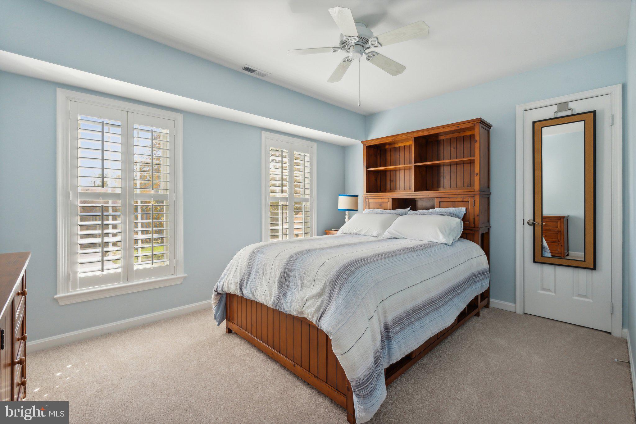 REDLAND KNOLLS - Residential