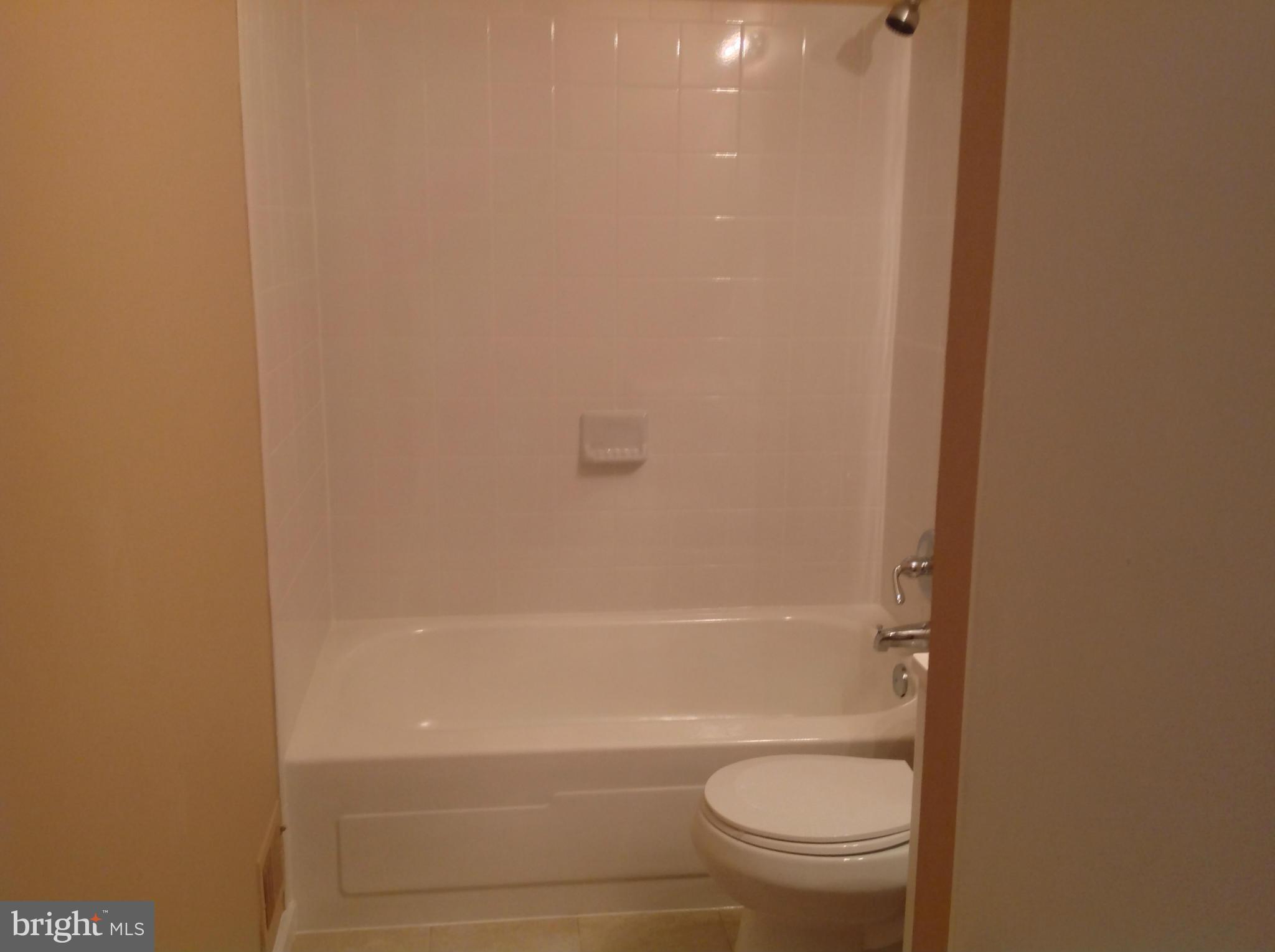 VILLAGE GATE - Residential