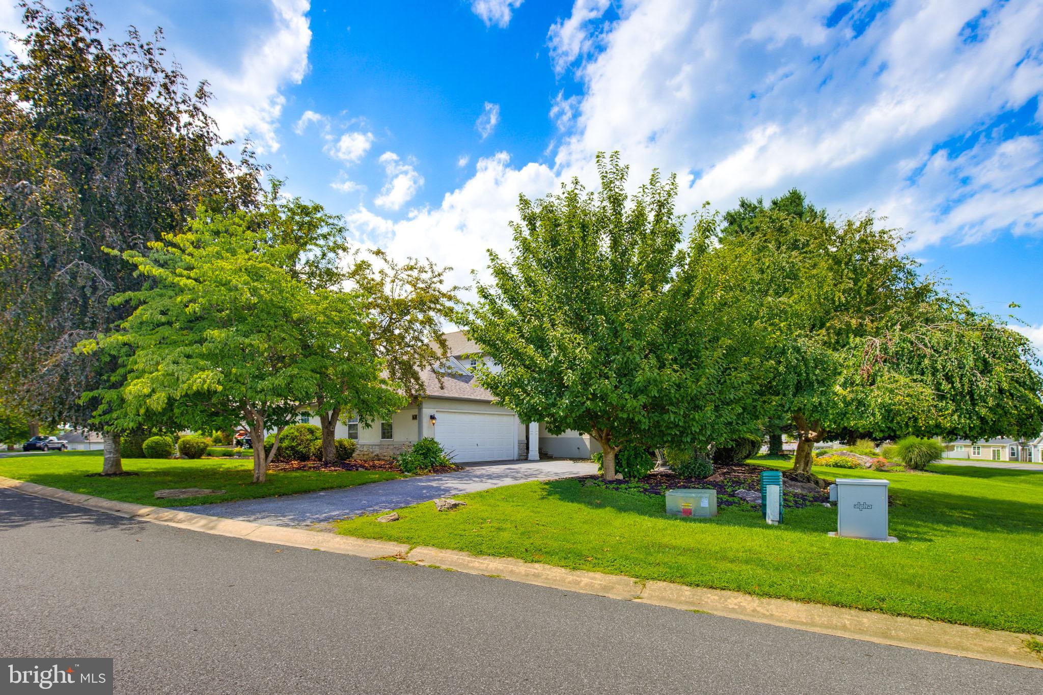 3 LAURELGATE PLACE