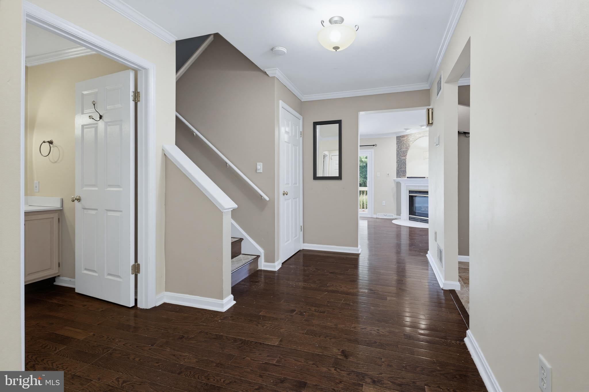 3 LAURELGATE PLACE