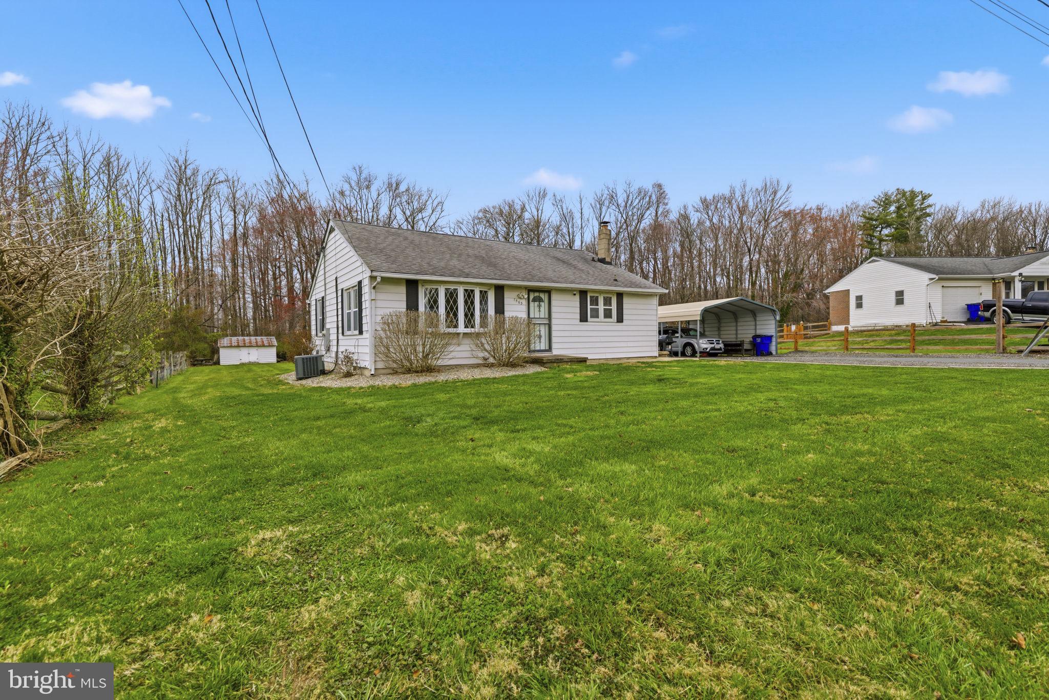 VAN BIBBER MANOR - Residential