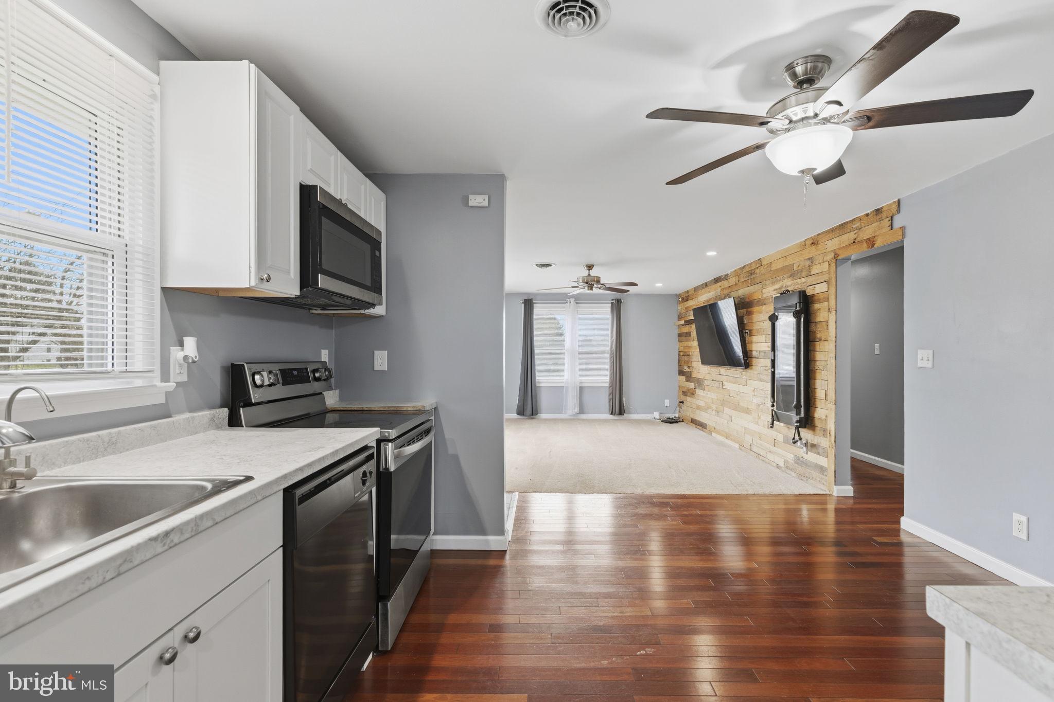 VAN BIBBER MANOR - Residential