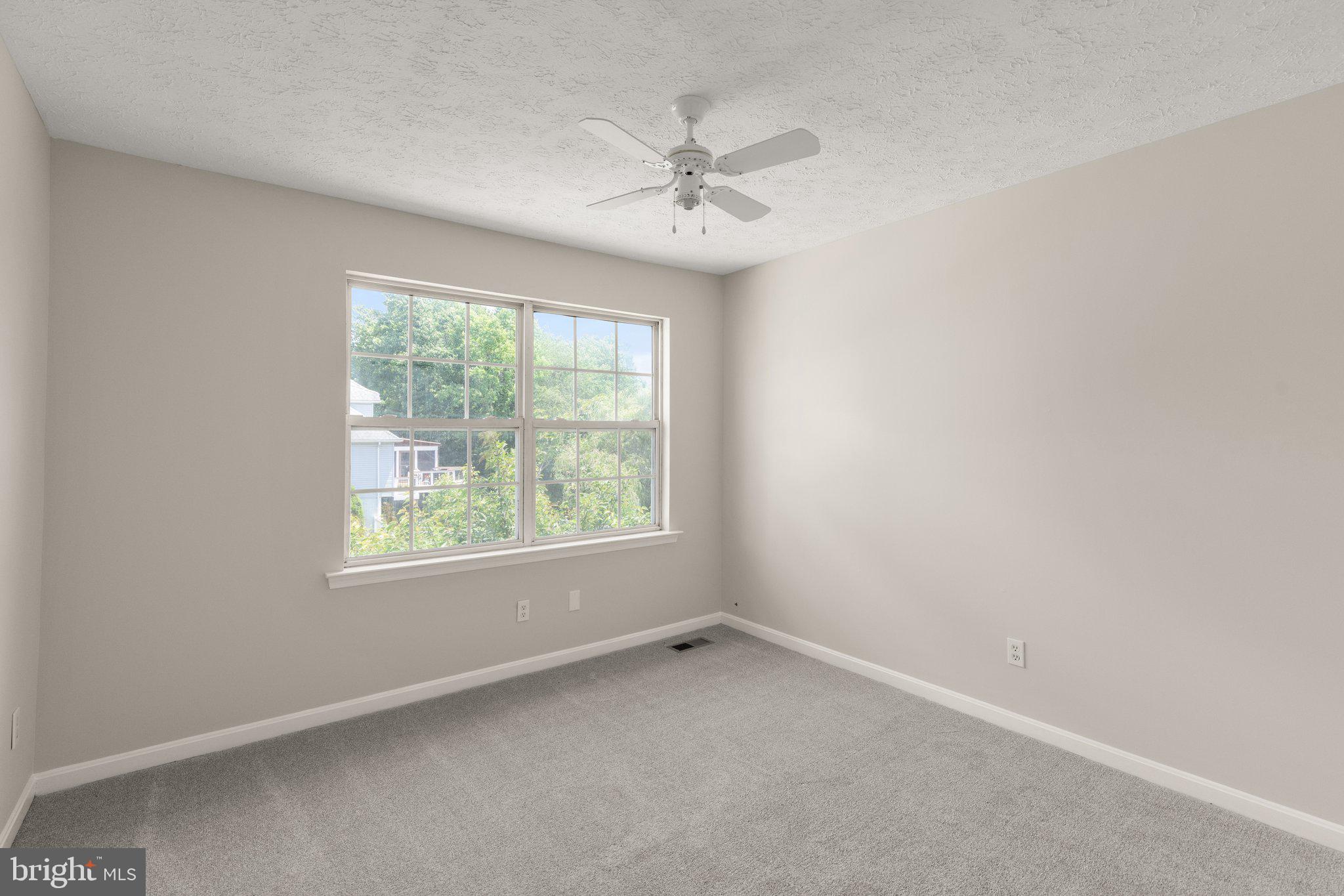 RIVERSIDE - Residential