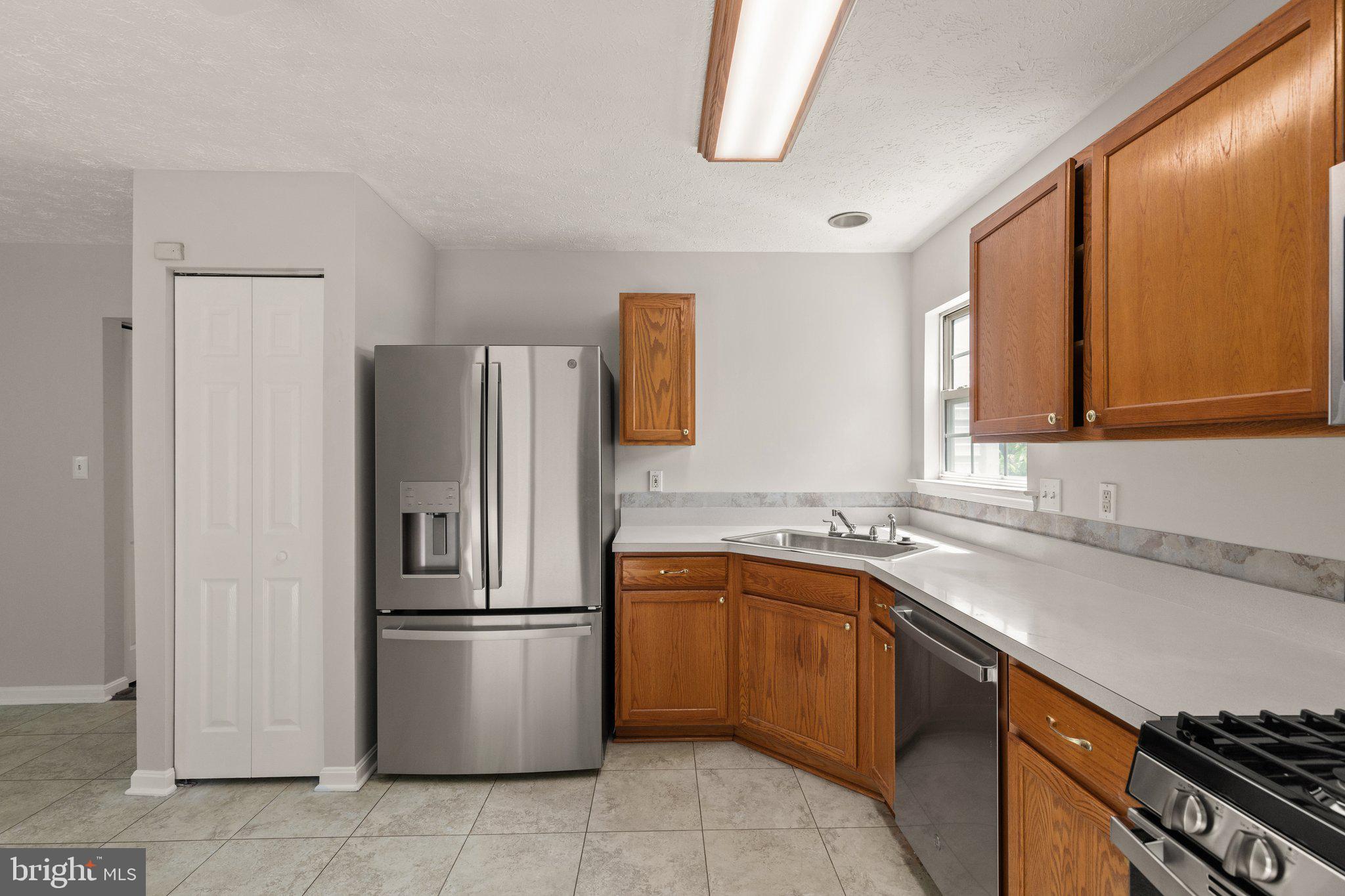 RIVERSIDE - Residential