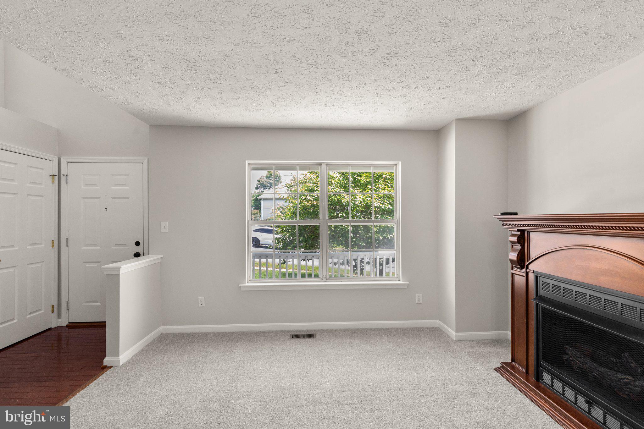 RIVERSIDE - Residential