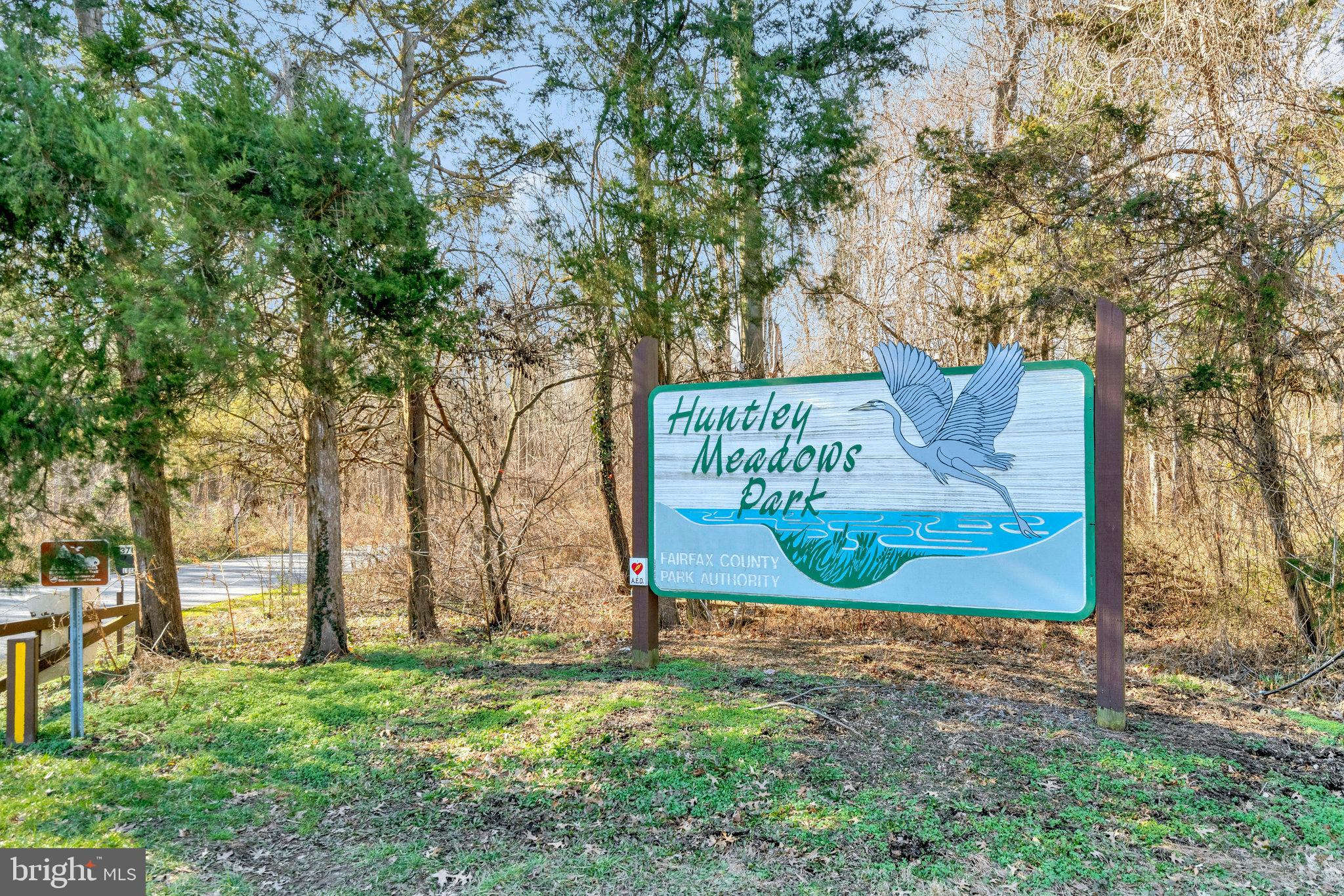 WOODSTONE - Residential