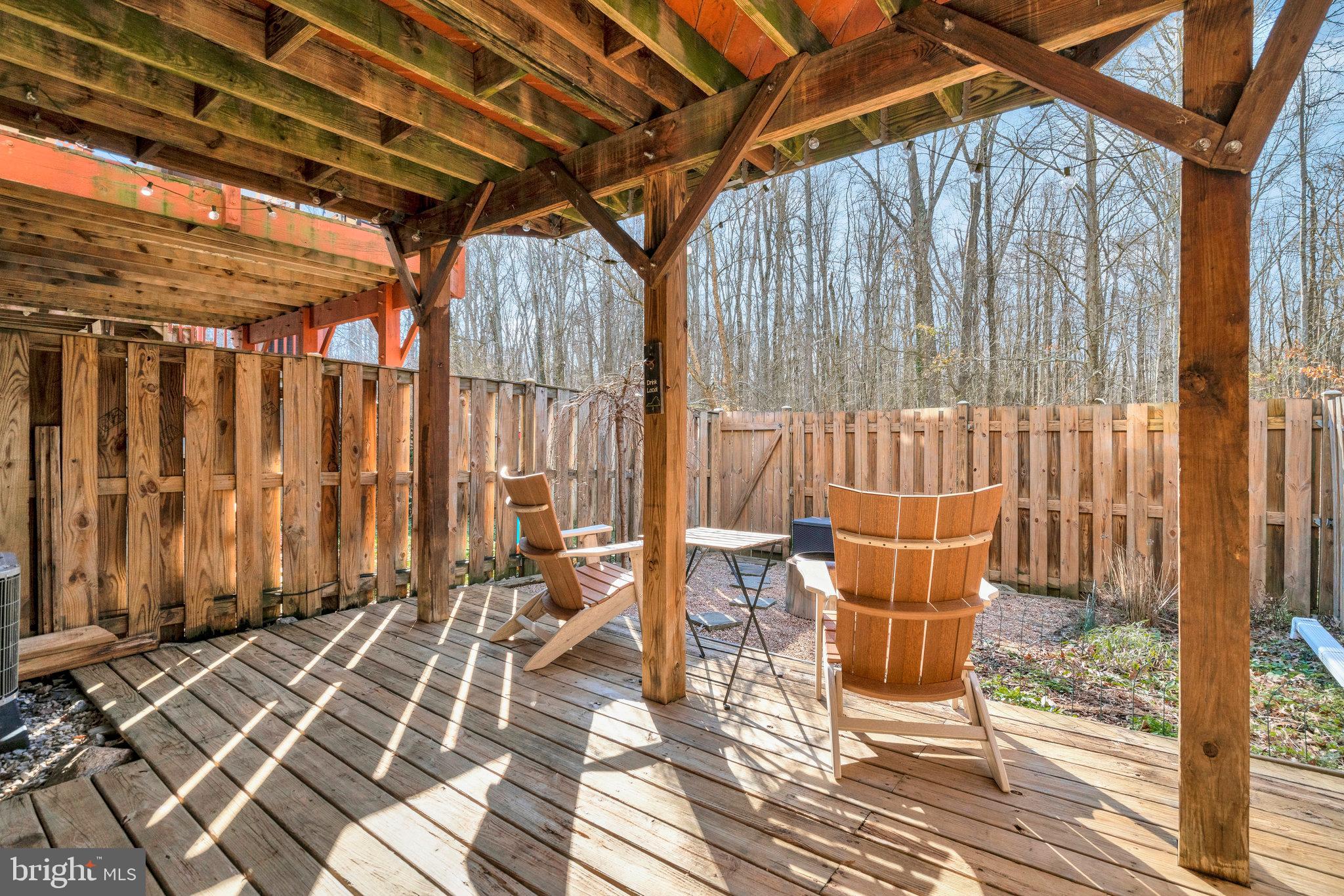 WOODSTONE - Residential