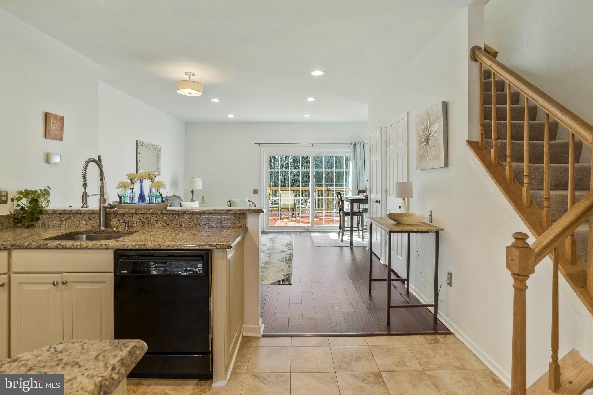 WOODSTONE - Residential