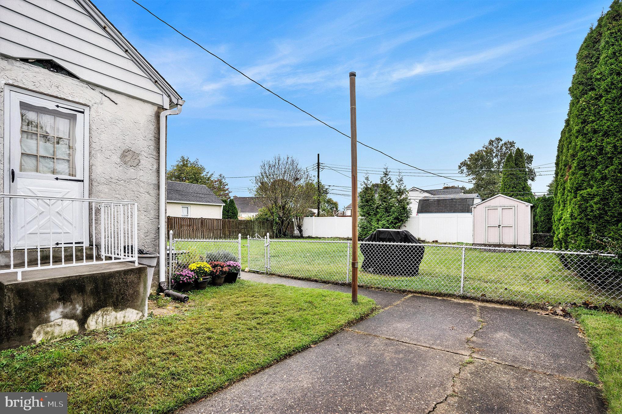 MILMONT PARK - Residential