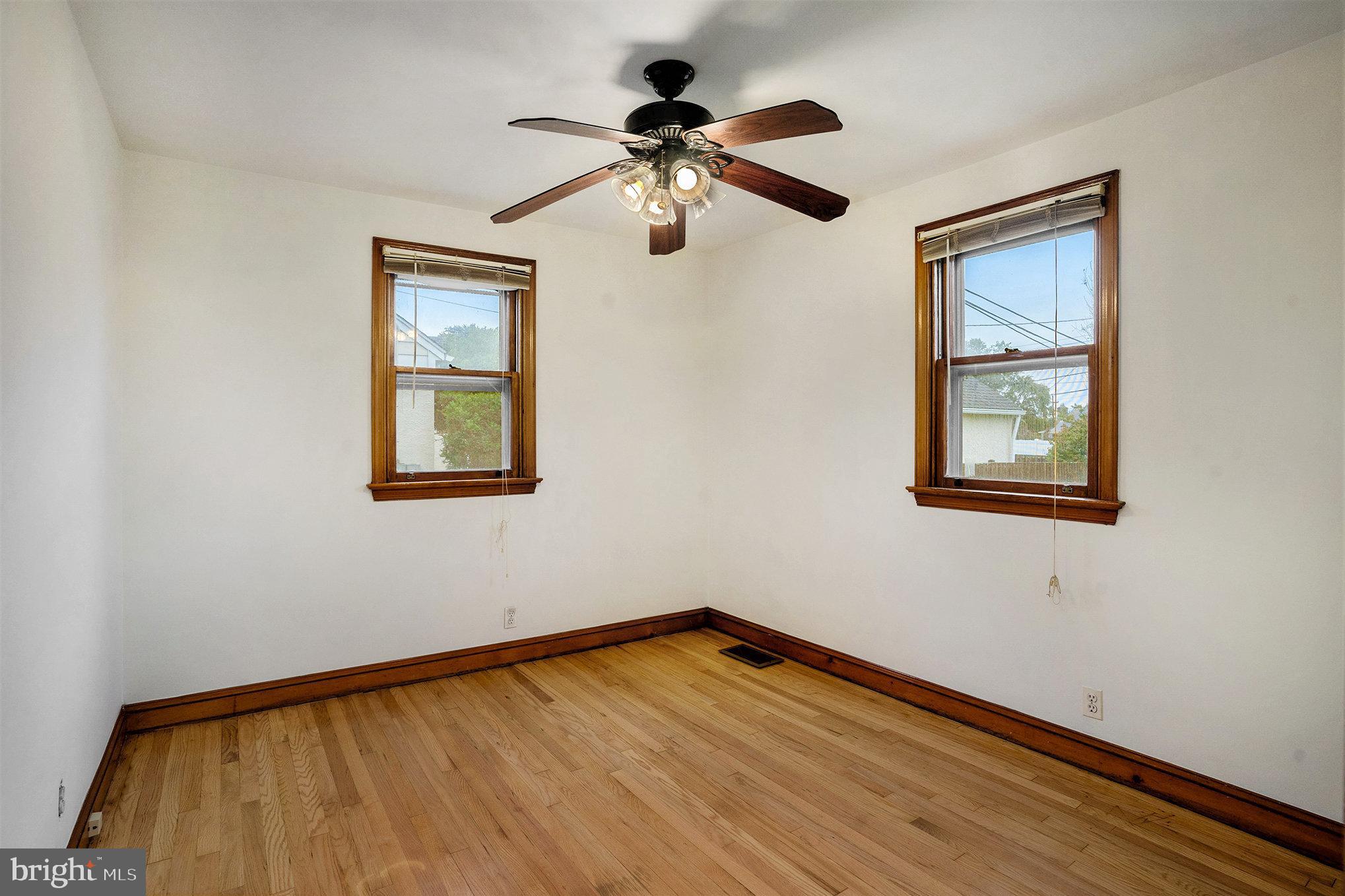 MILMONT PARK - Residential