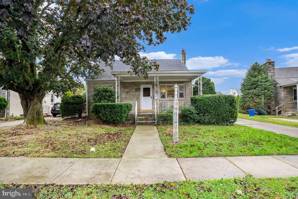 Photo of 525 Kelly Avenue, WOODLYN, PA 19094 (MLS # PADE2102034)