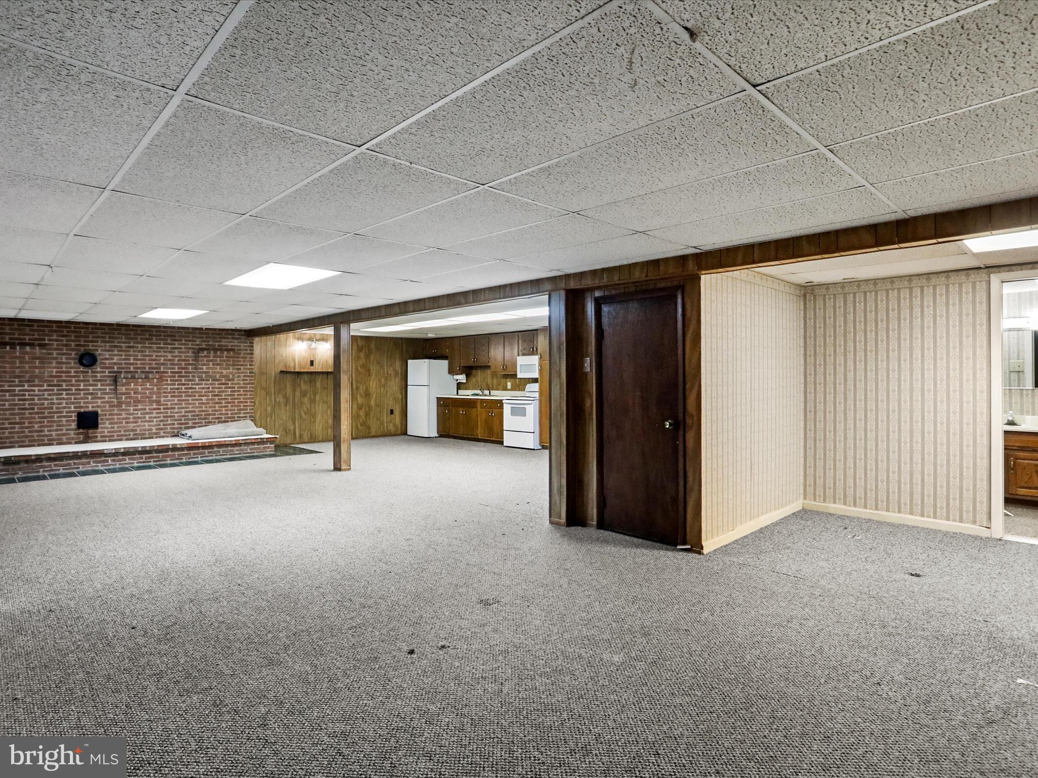 CLEAR SPRING - Residential