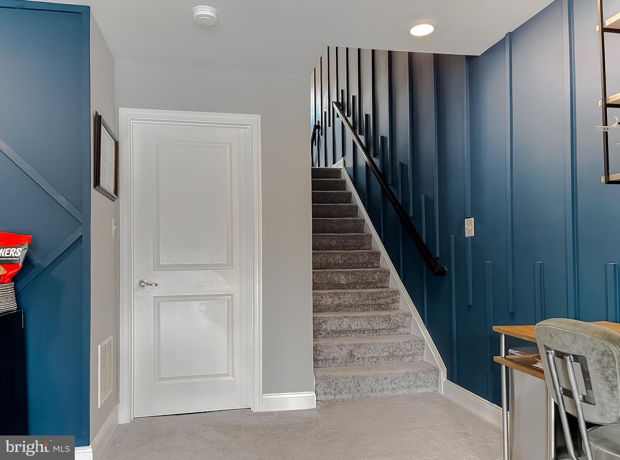 WOODS OF MYRTLE POINT - Residential Lease