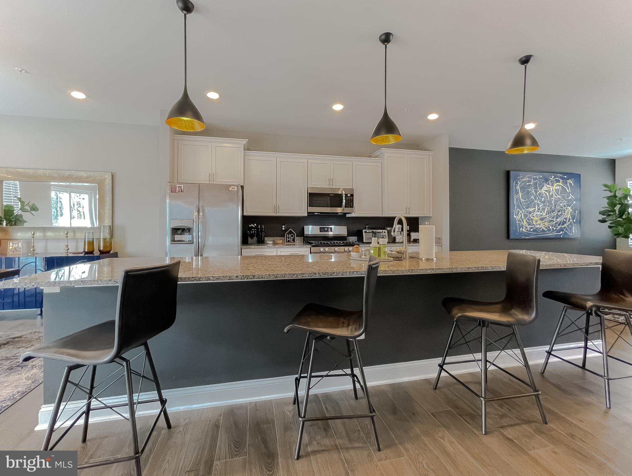 WOODS OF MYRTLE POINT - Residential Lease