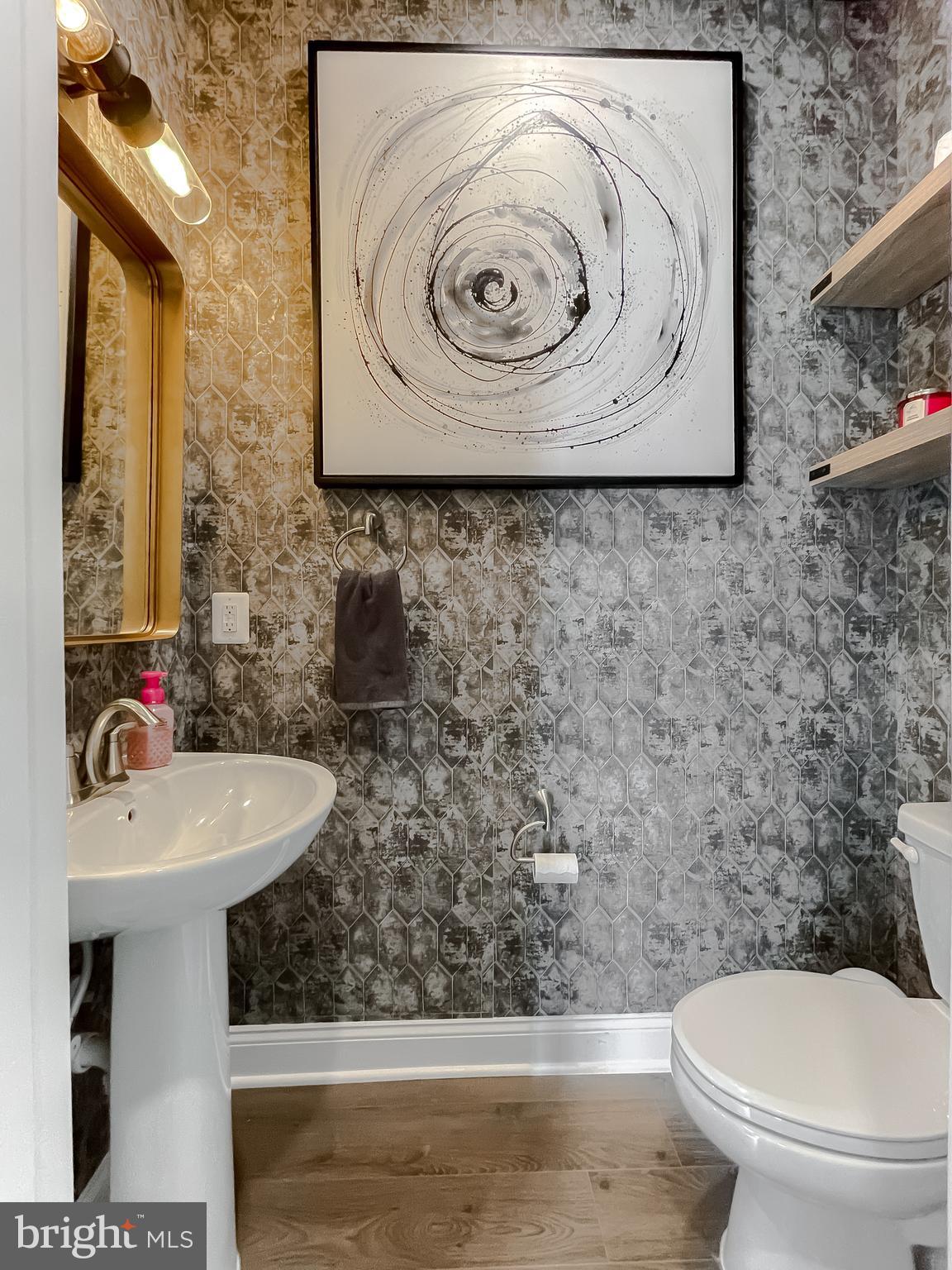 WOODS OF MYRTLE POINT - Residential Lease