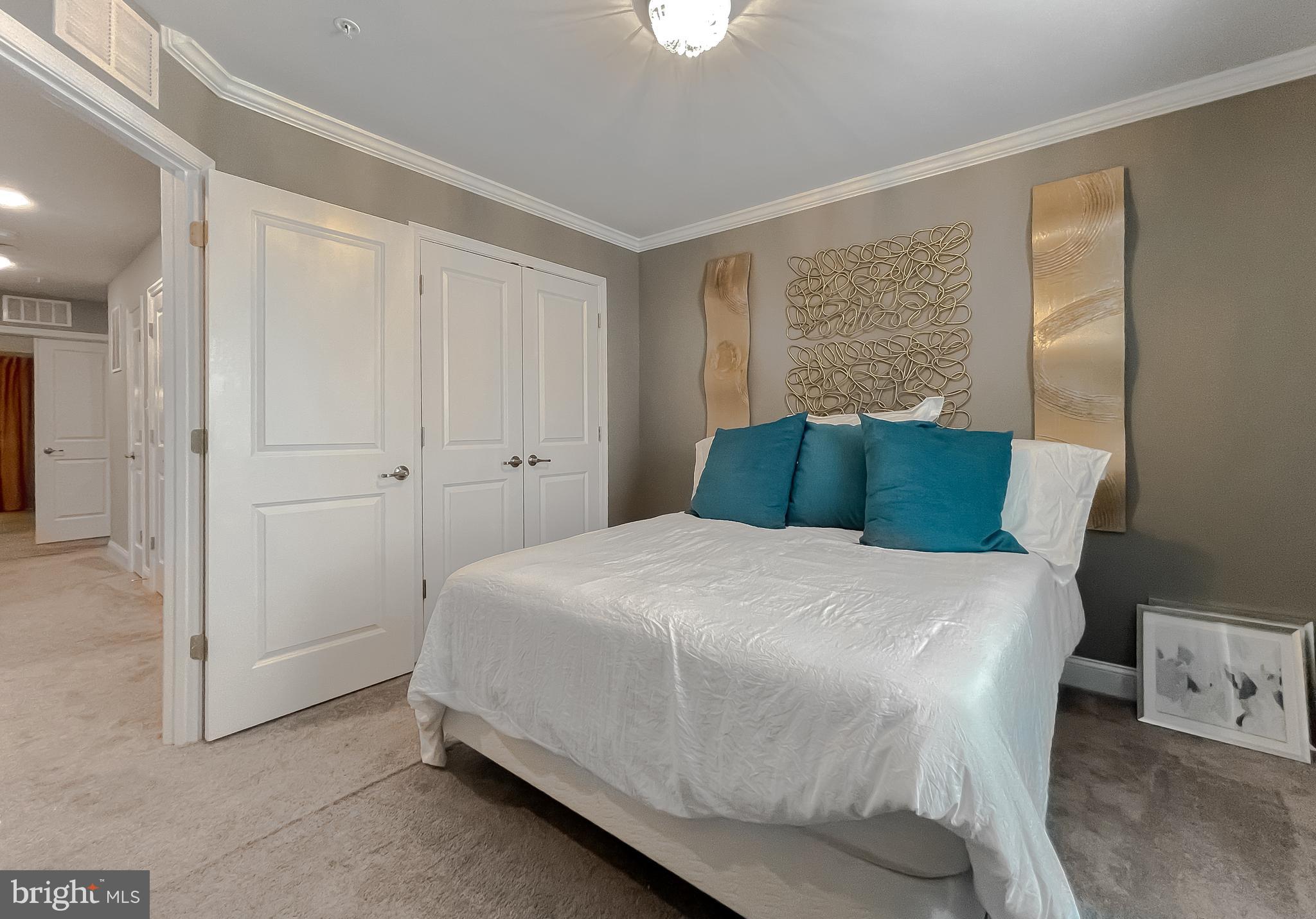 WOODS OF MYRTLE POINT - Residential Lease