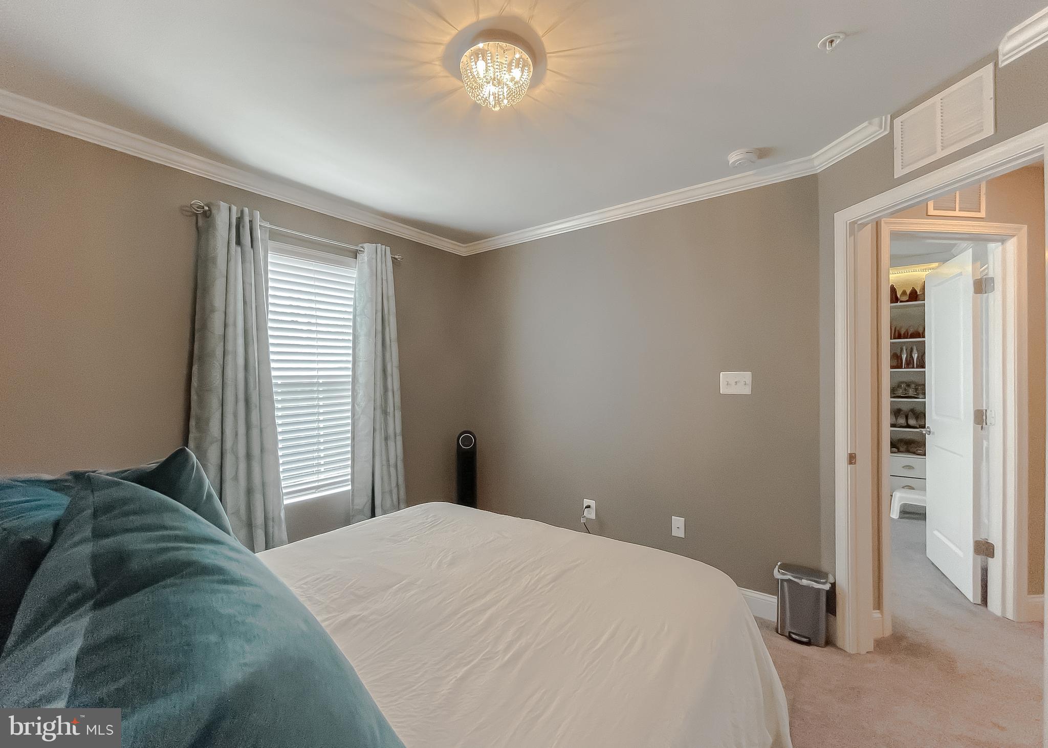 WOODS OF MYRTLE POINT - Residential Lease