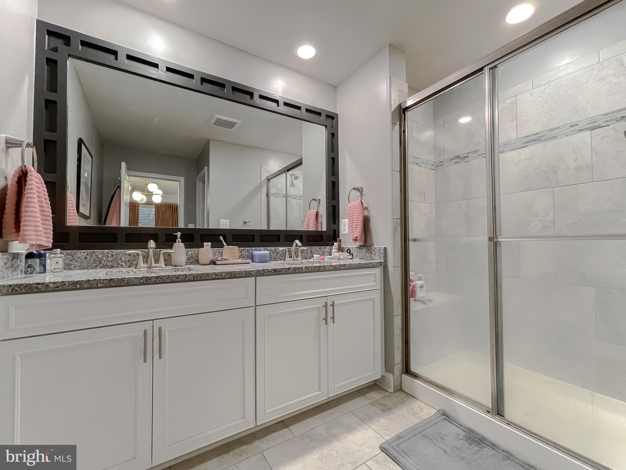 WOODS OF MYRTLE POINT - Residential Lease