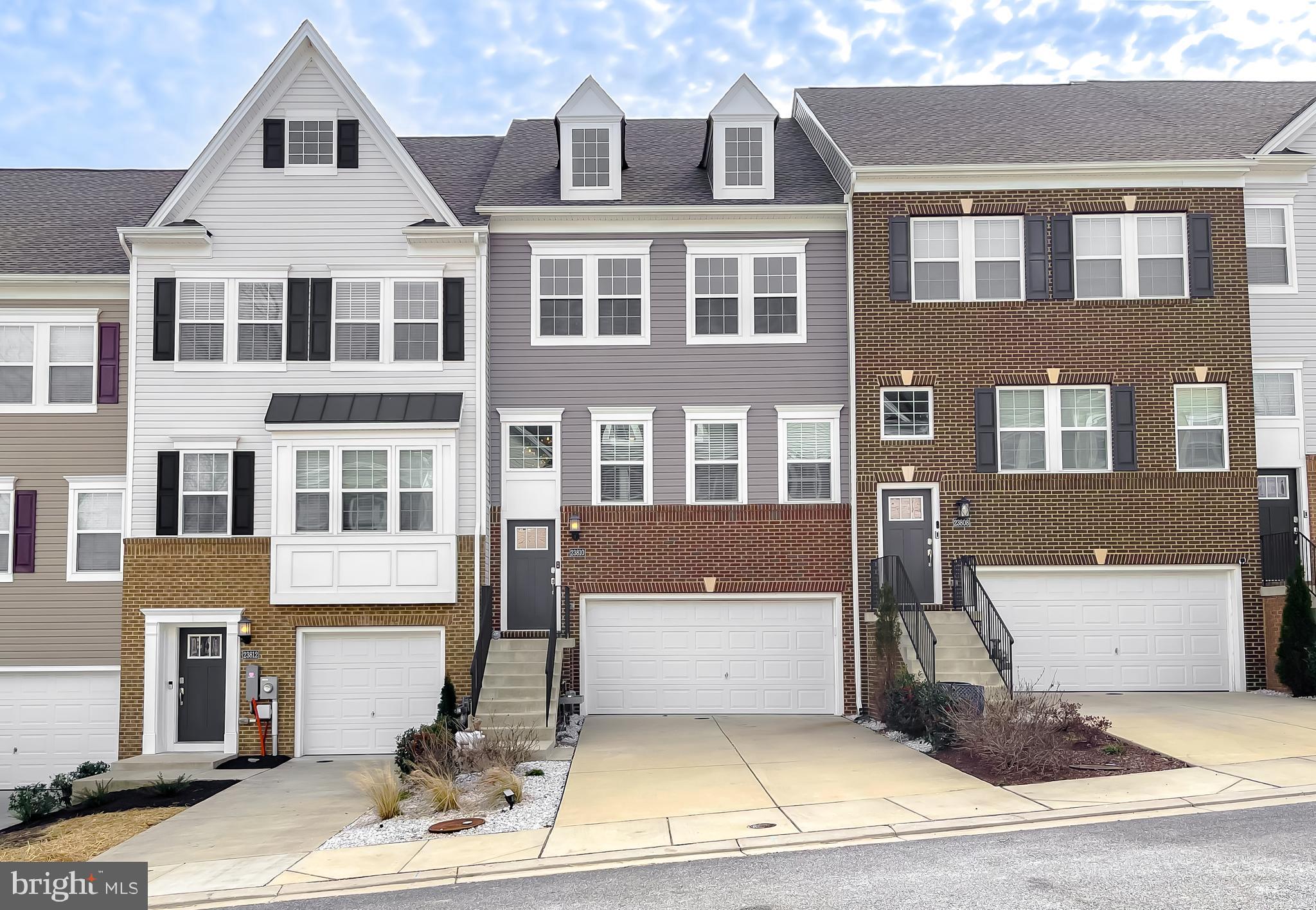 WOODS OF MYRTLE POINT - Residential Lease