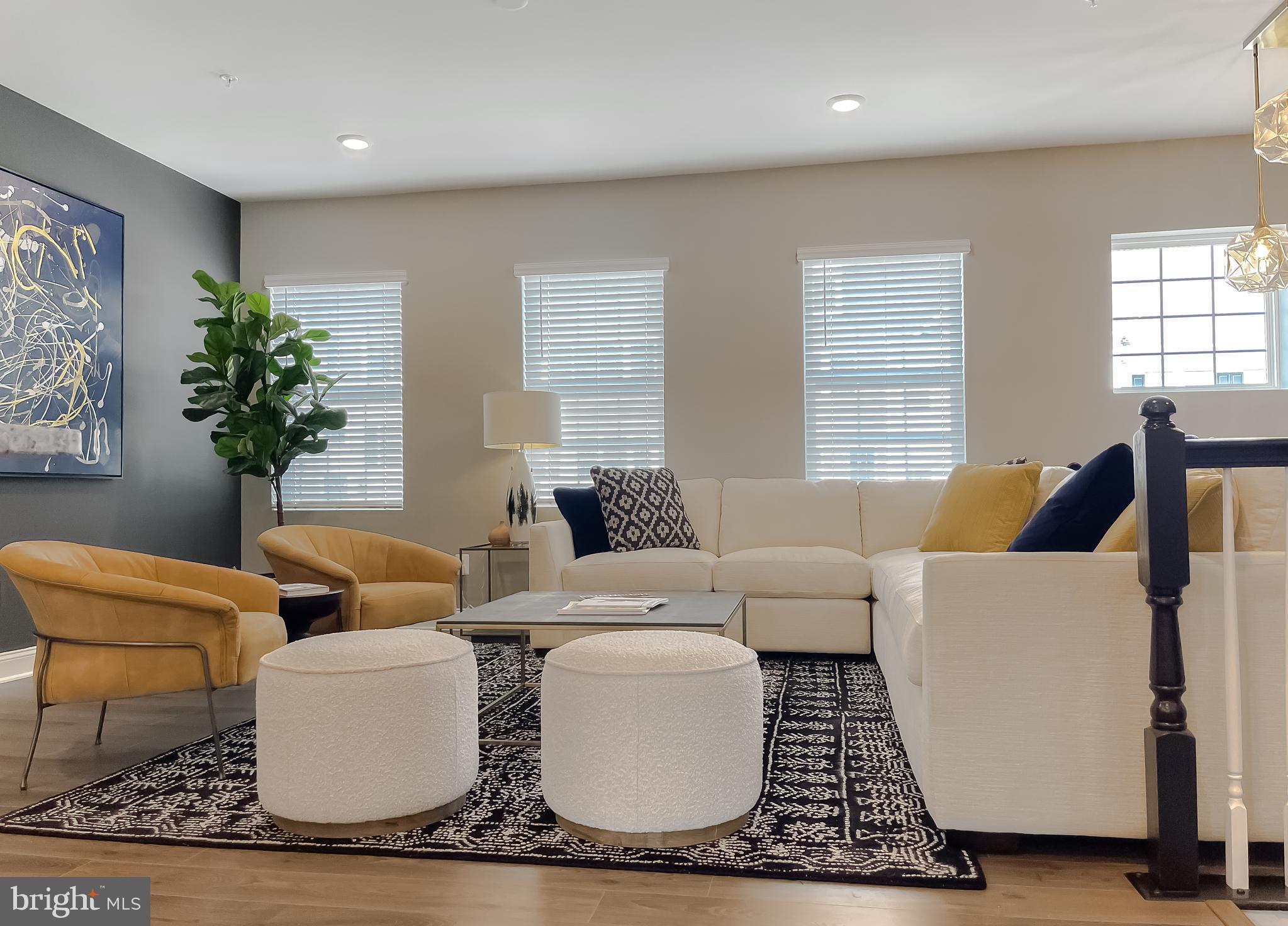 WOODS OF MYRTLE POINT - Residential Lease