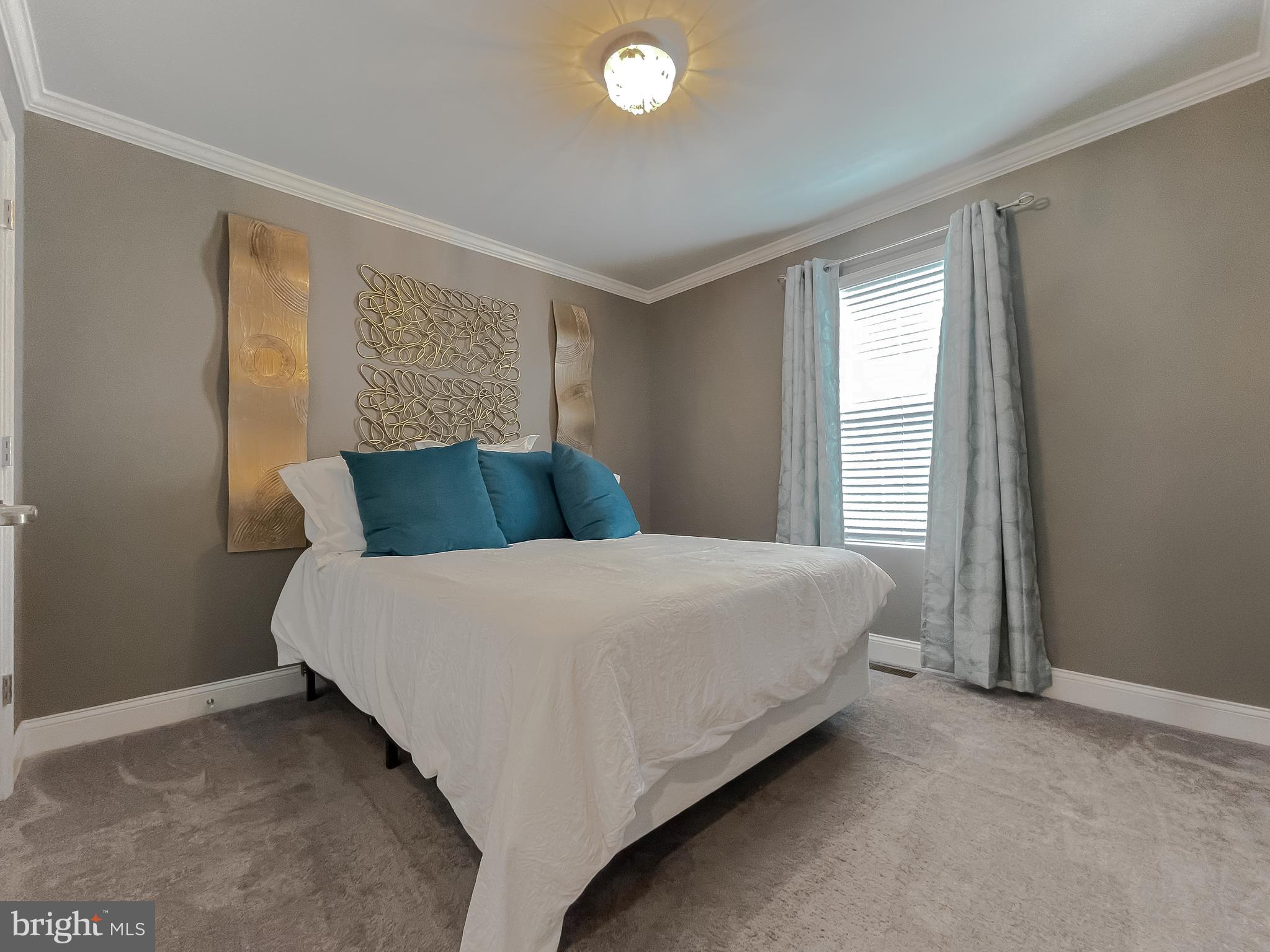 WOODS OF MYRTLE POINT - Residential Lease