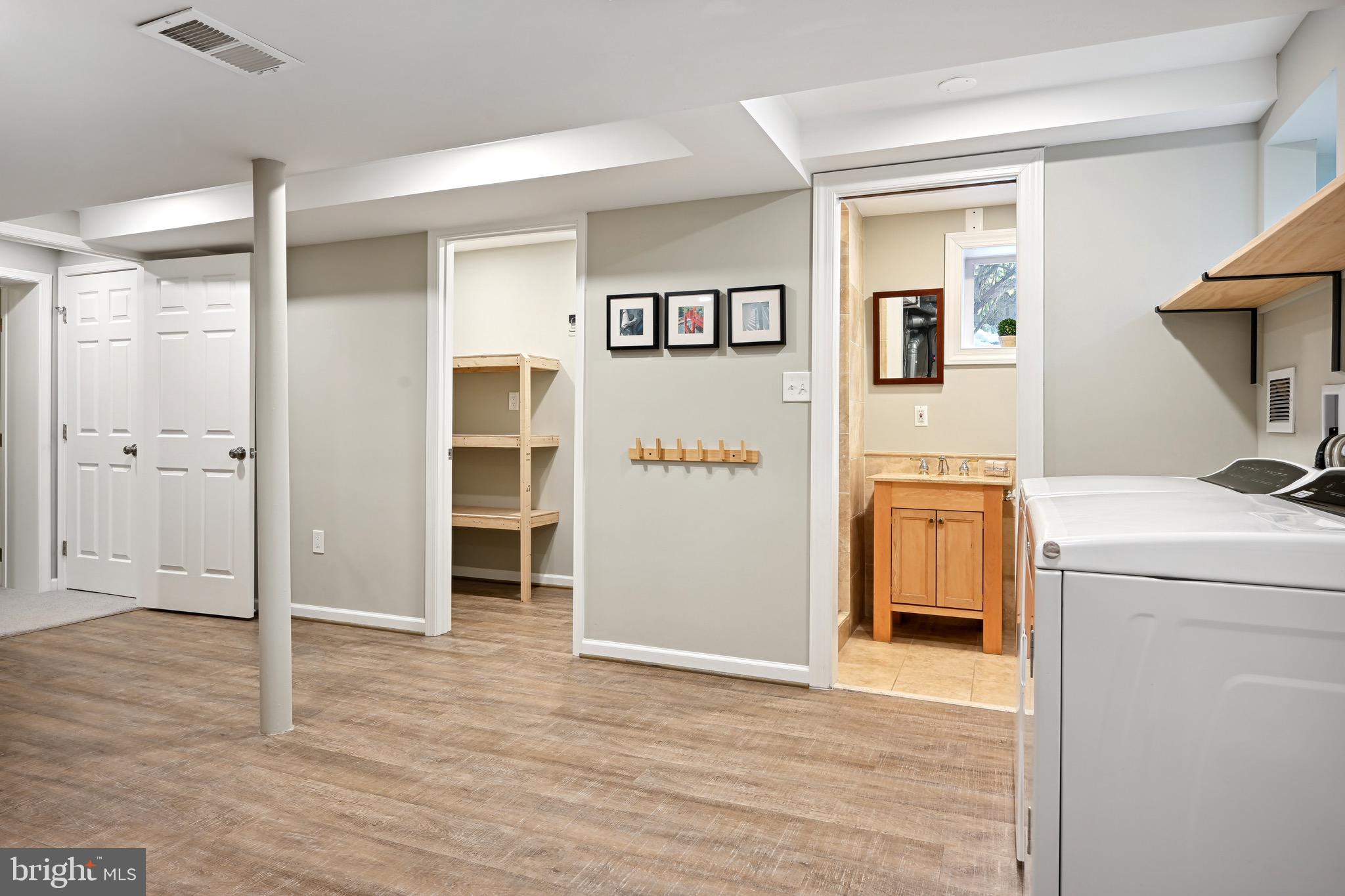 WESTMORELAND HILLS - Residential