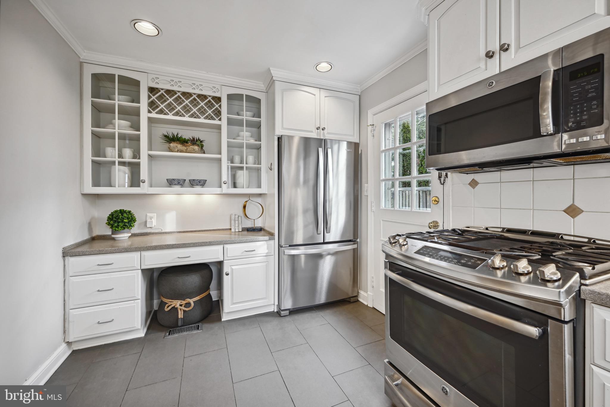 WESTMORELAND HILLS - Residential