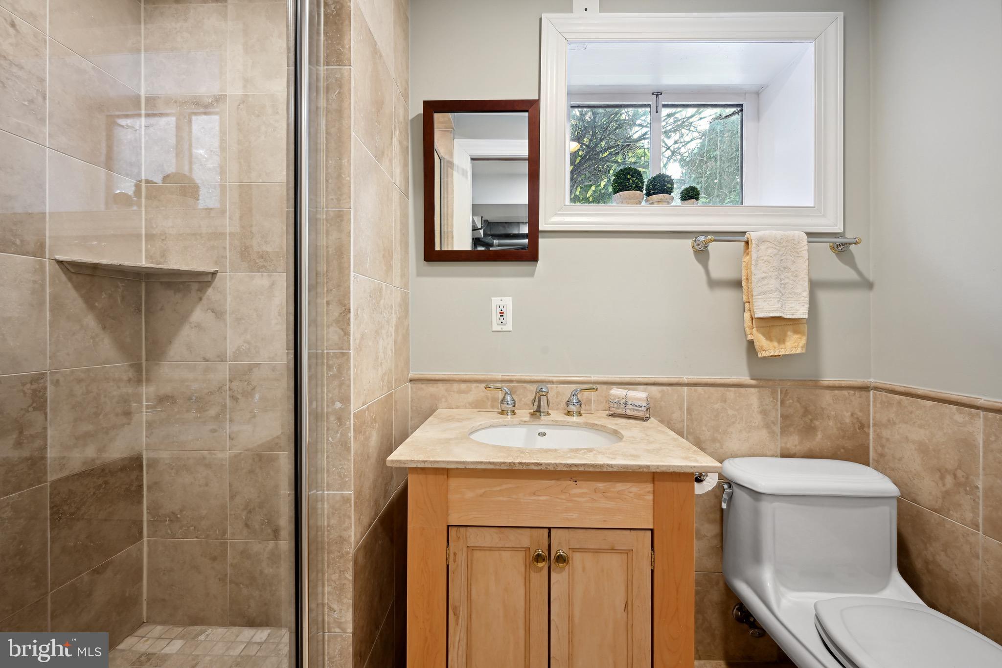 WESTMORELAND HILLS - Residential