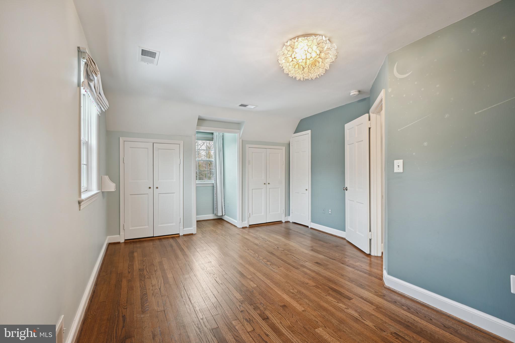 WESTMORELAND HILLS - Residential