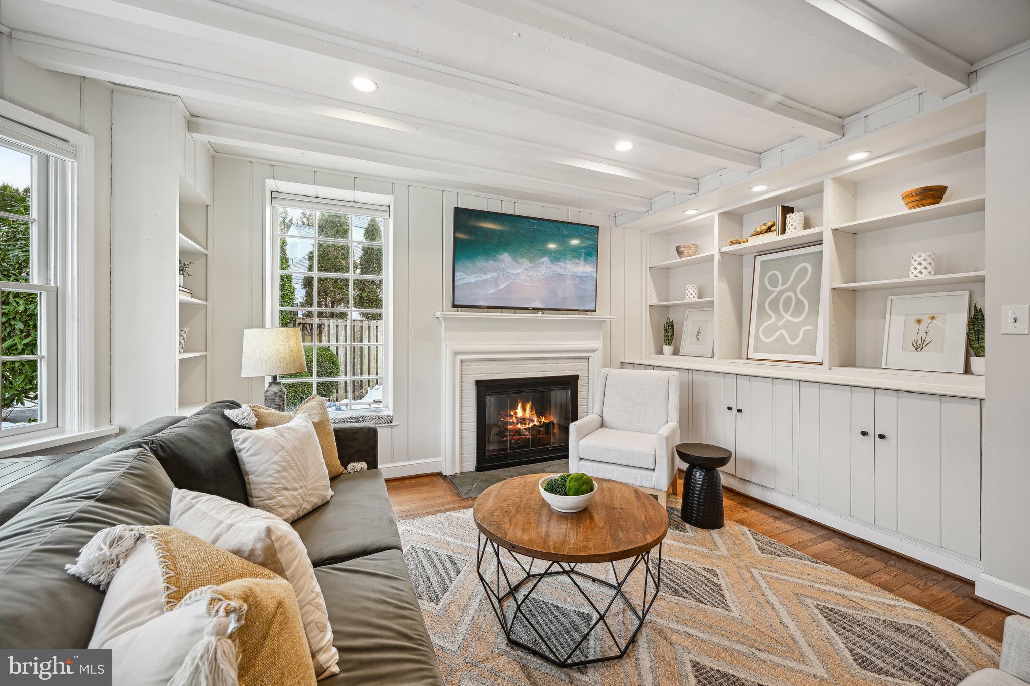 WESTMORELAND HILLS - Residential