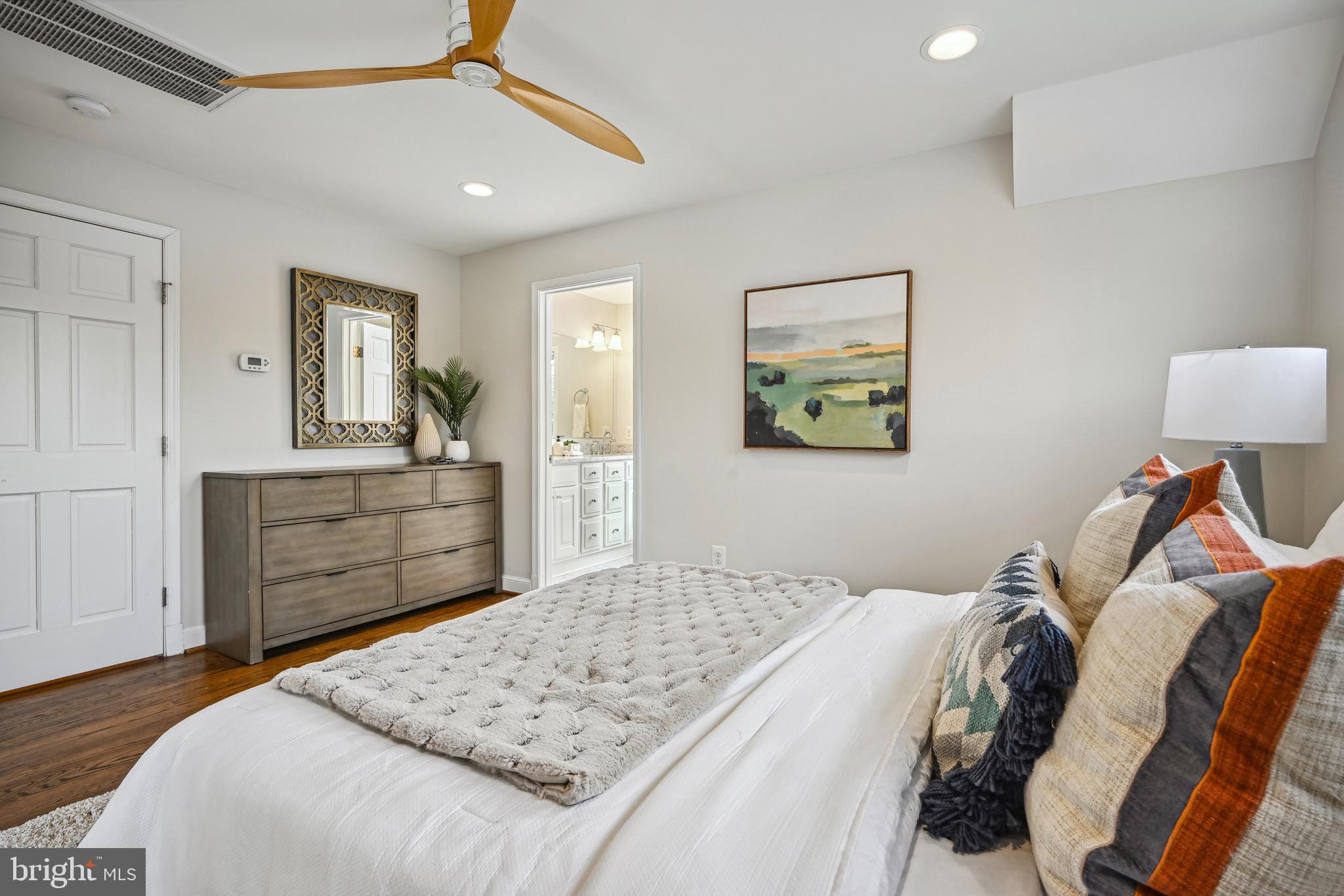 WESTMORELAND HILLS - Residential