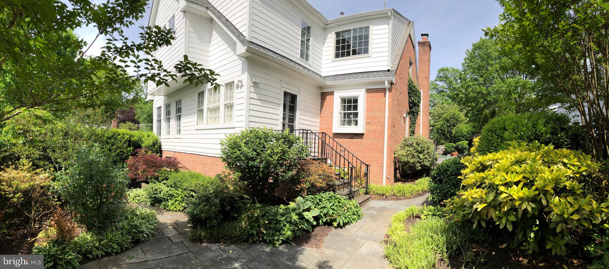 WESTMORELAND HILLS - Residential