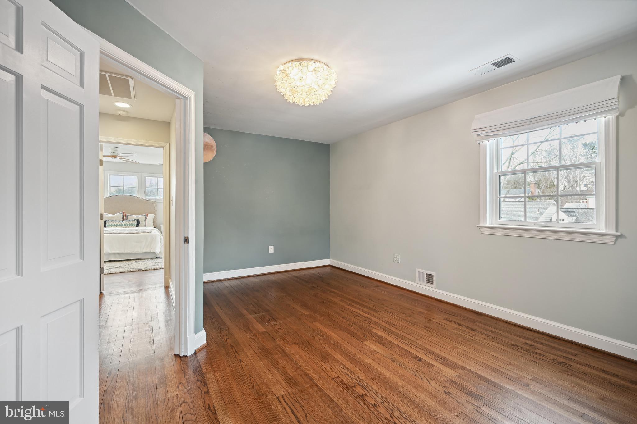 WESTMORELAND HILLS - Residential