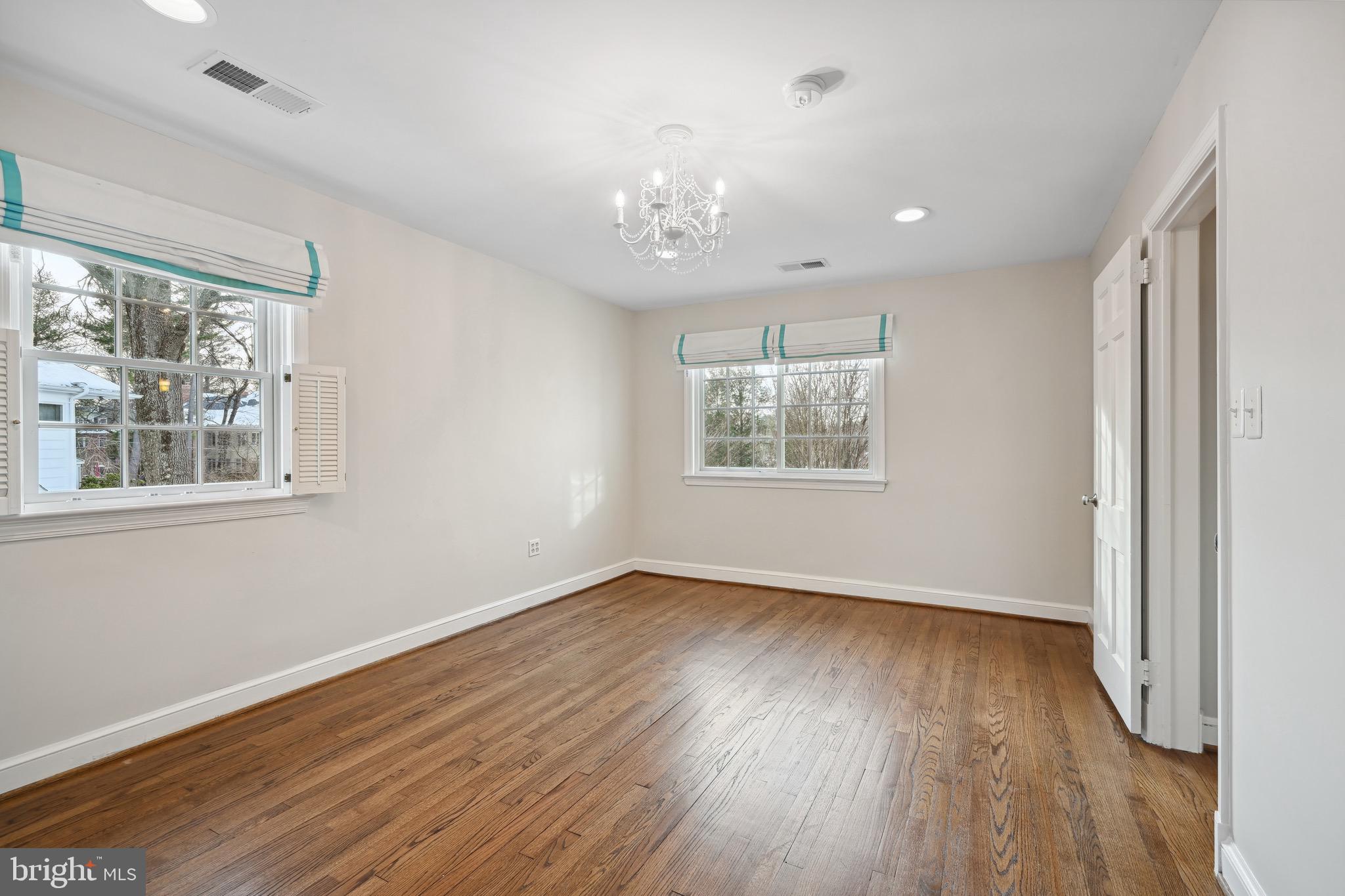 WESTMORELAND HILLS - Residential