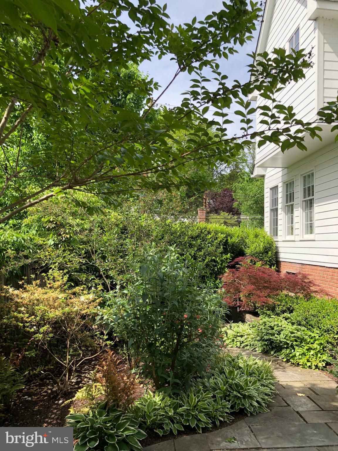 WESTMORELAND HILLS - Residential