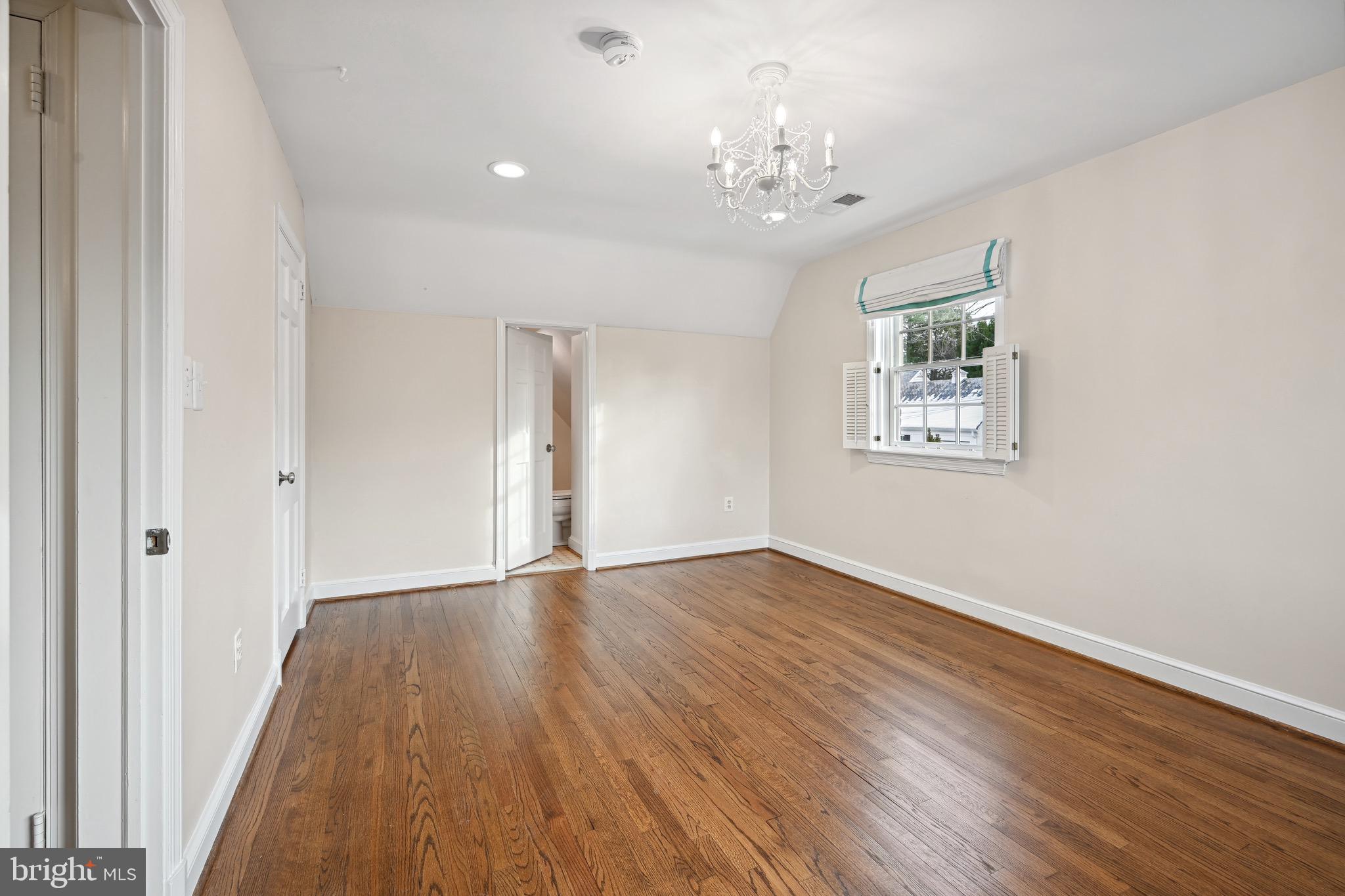 WESTMORELAND HILLS - Residential