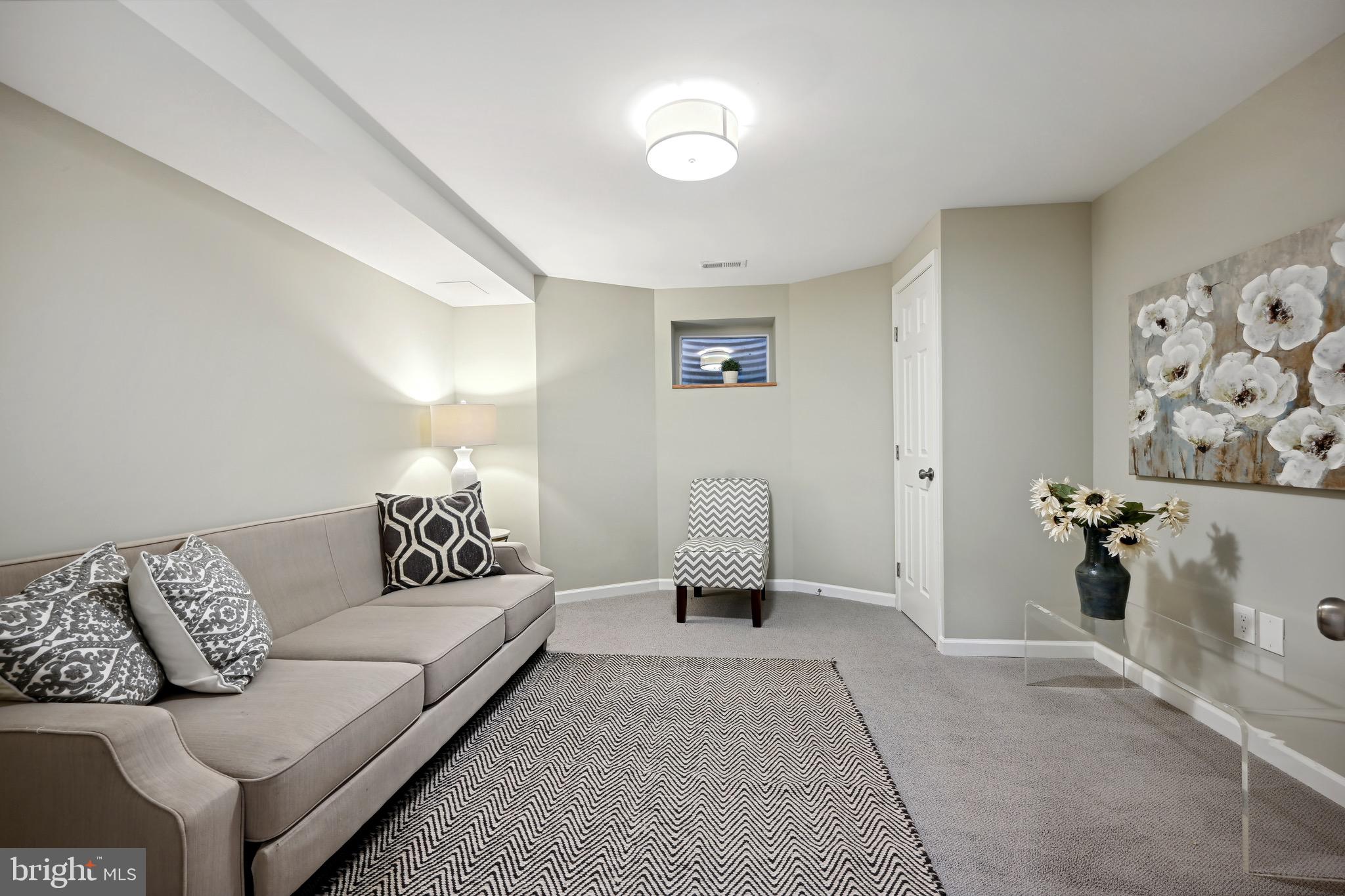 WESTMORELAND HILLS - Residential