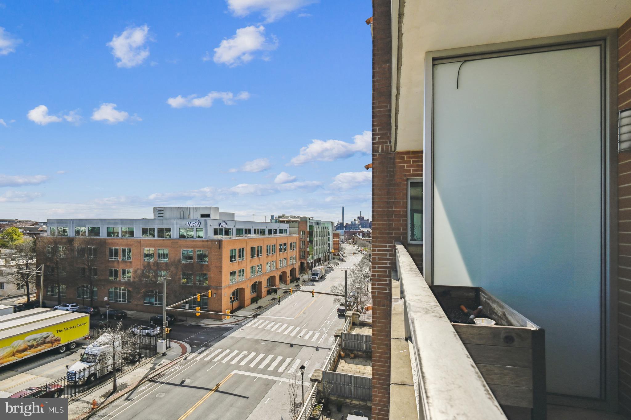 HARBOR EAST - Residential