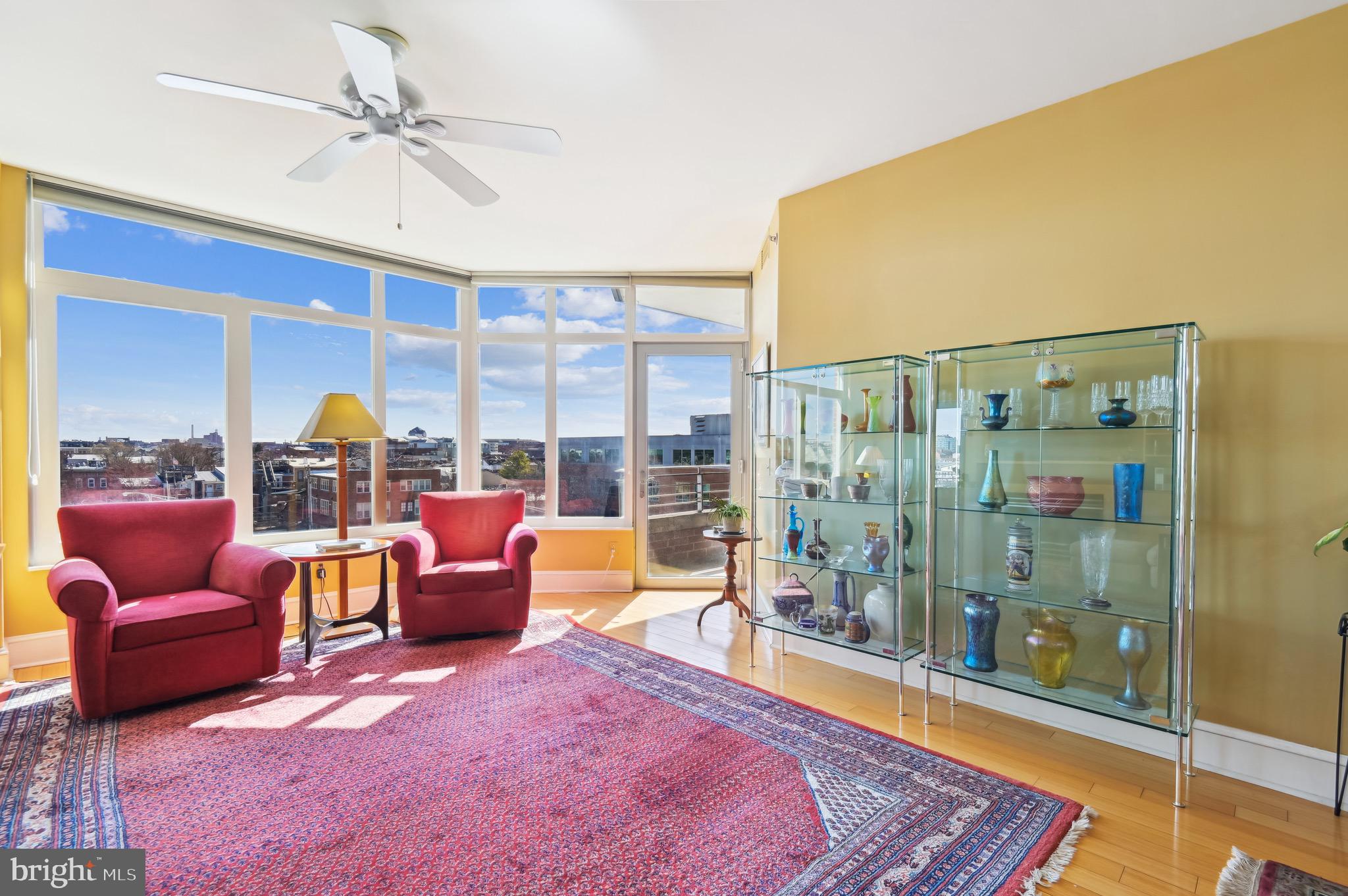 HARBOR EAST - Residential