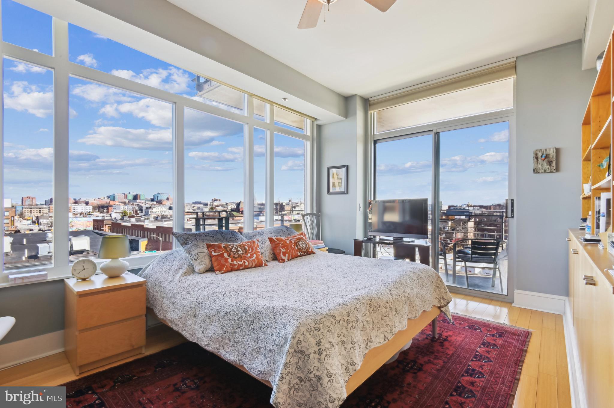 HARBOR EAST - Residential