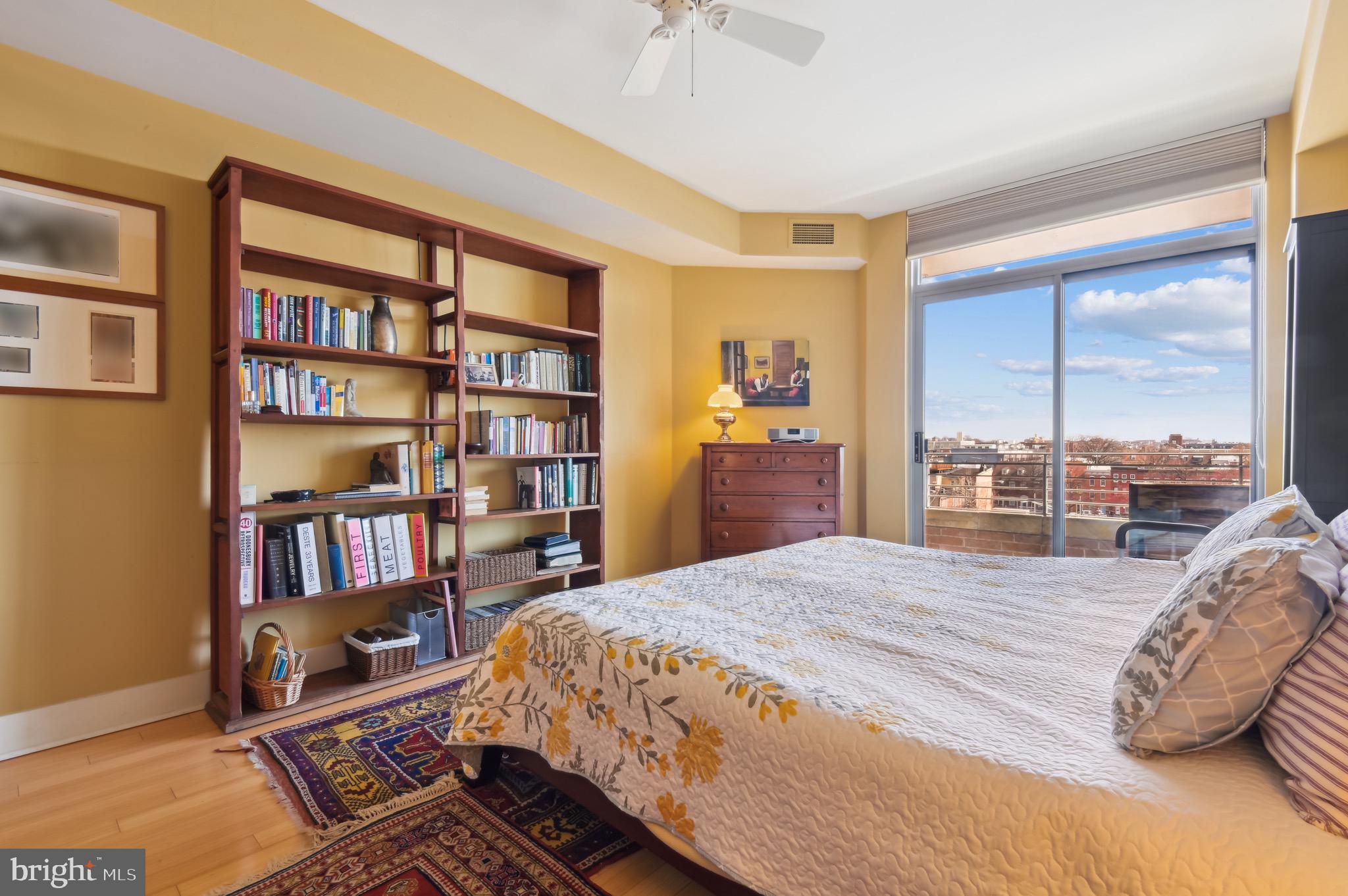 HARBOR EAST - Residential