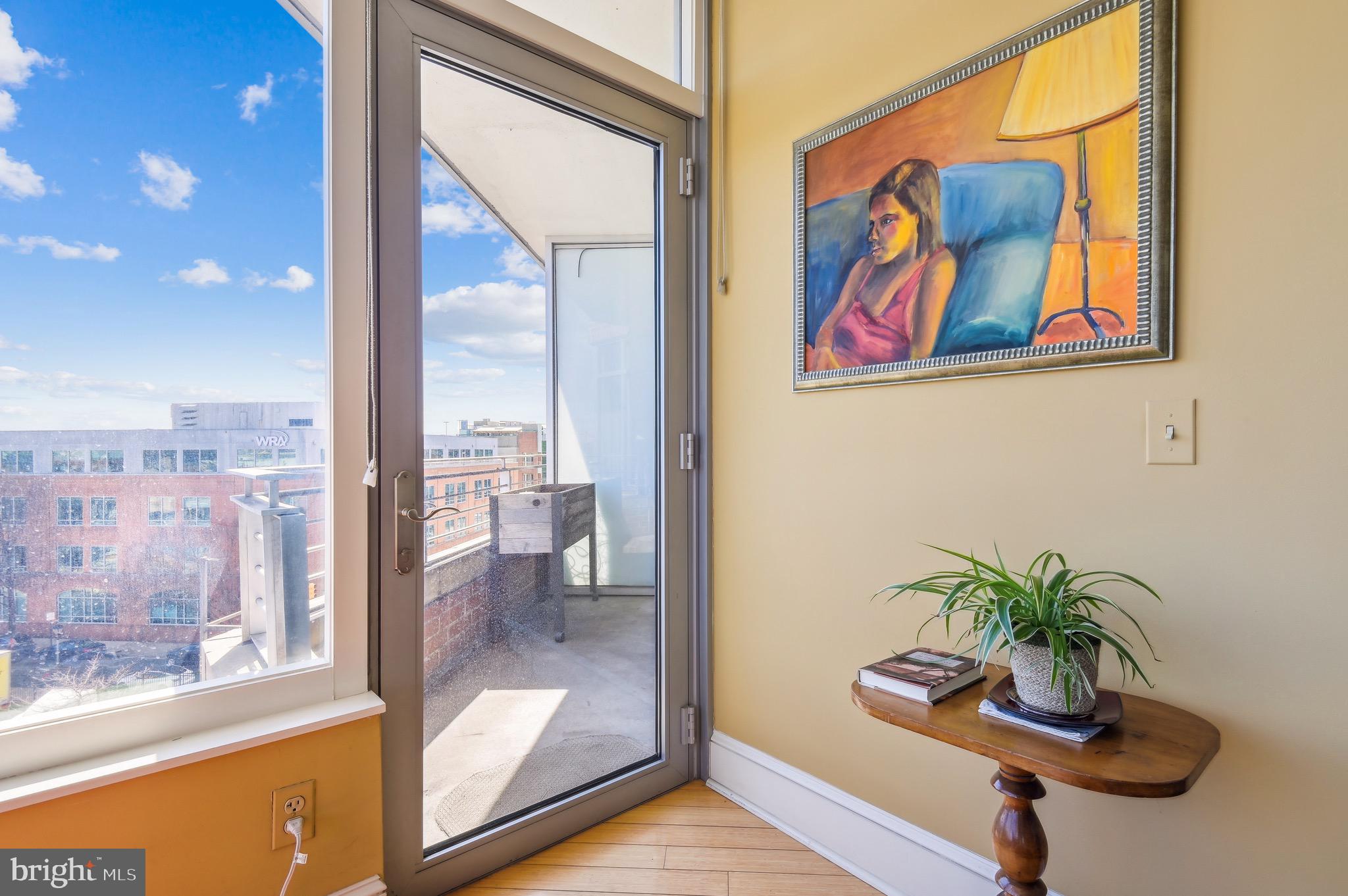 HARBOR EAST - Residential