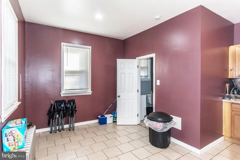 FRANKFORD - Residential Income