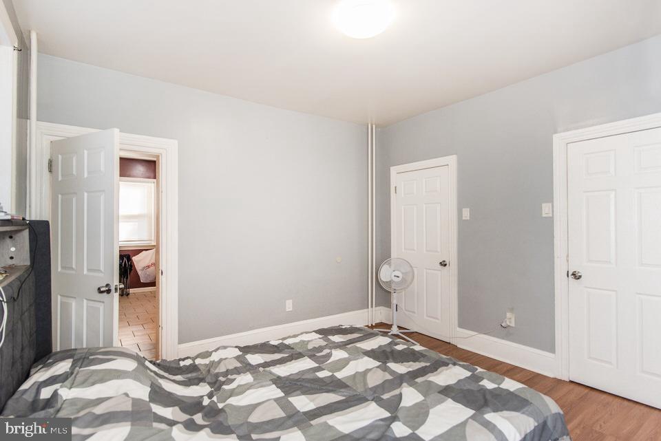 FRANKFORD - Residential Income