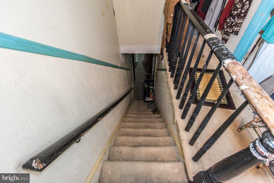 FRANKFORD - Residential Income