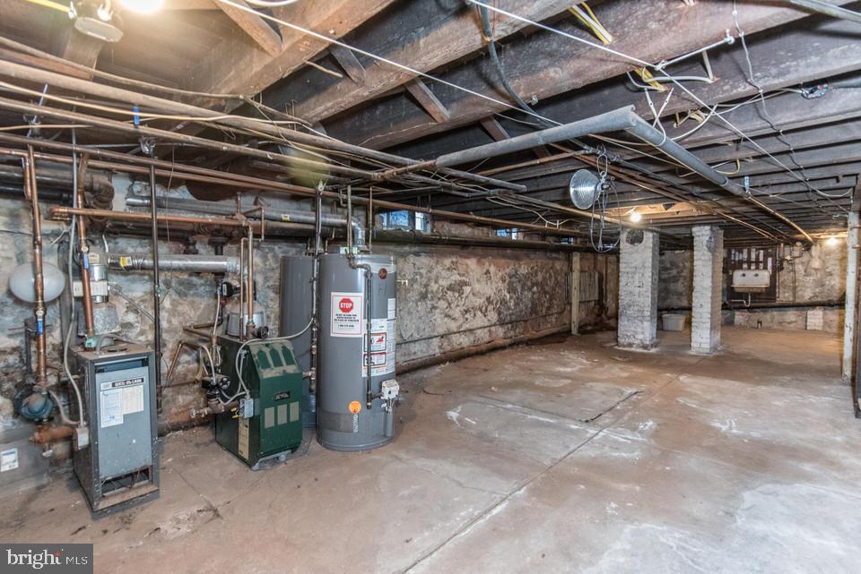 FRANKFORD - Residential Income