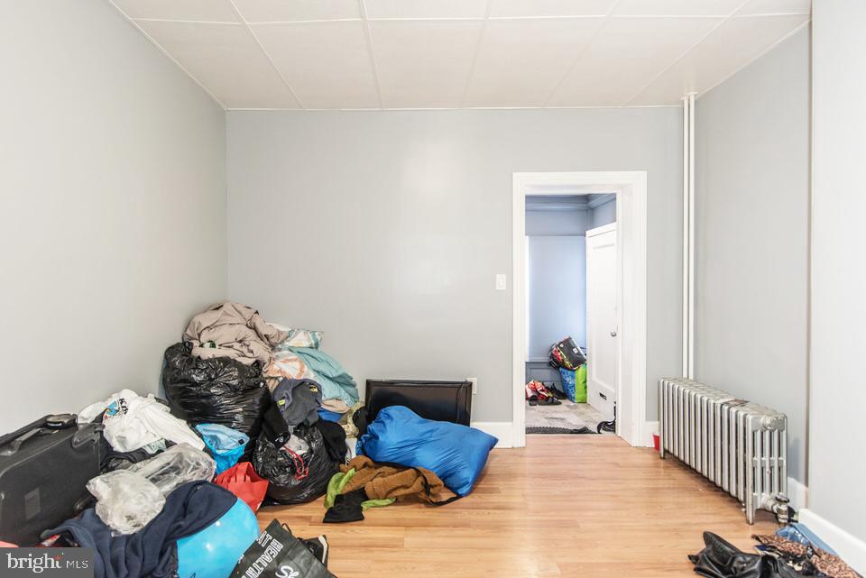 FRANKFORD - Residential Income