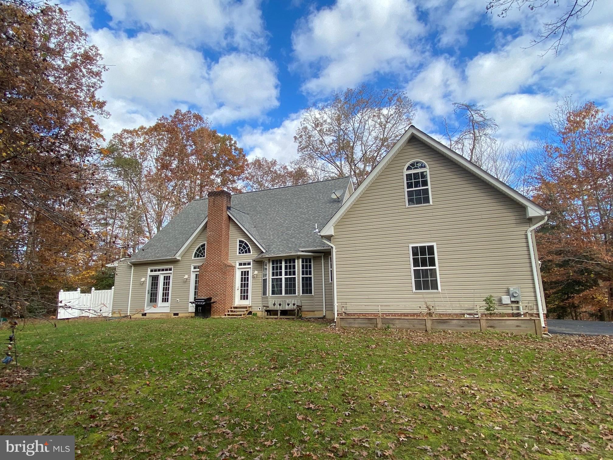 BRUCE KNOLLS - Residential