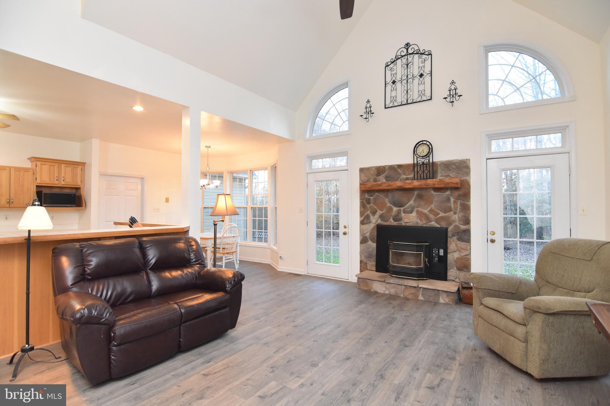 BRUCE KNOLLS - Residential