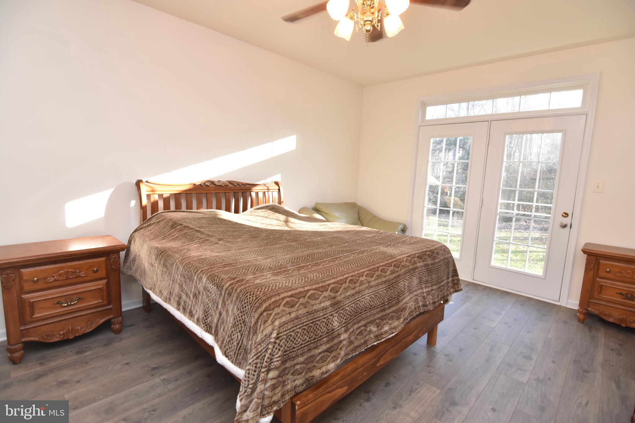 BRUCE KNOLLS - Residential